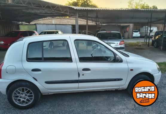 Autos - Renault Clio 2001 Nafta 175000Km - En Venta