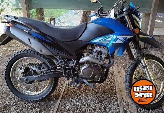 Motos - Zanella ZR 200 ohc 2021 Nafta 3600Km - En Venta