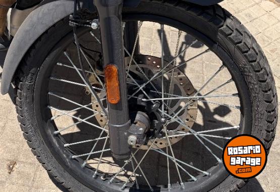 Motos - Royal Enfield Himalayan 411 2024 Nafta 6000Km - En Venta