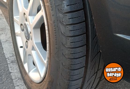 Autos - Ford Fiesta 2008 Nafta 132000Km - En Venta