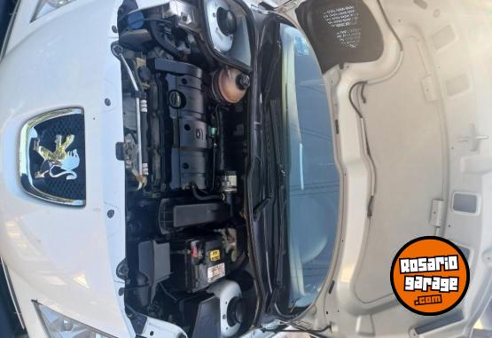 Autos - Peugeot 207 2010 Nafta 120000Km - En Venta