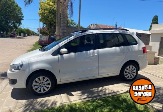 Autos - Volkswagen Suran 1.6 Confortline 2015 Nafta 105000Km - En Venta
