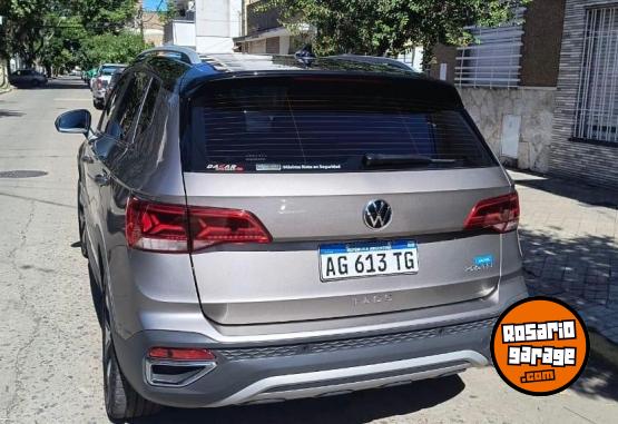 Autos - Volkswagen Highline Bi-Tono 2024 Nafta 26000Km - En Venta
