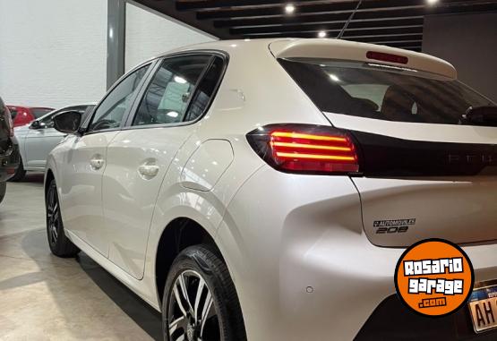 Autos - Peugeot 208 allure pack 2025 Nafta 5700Km - En Venta