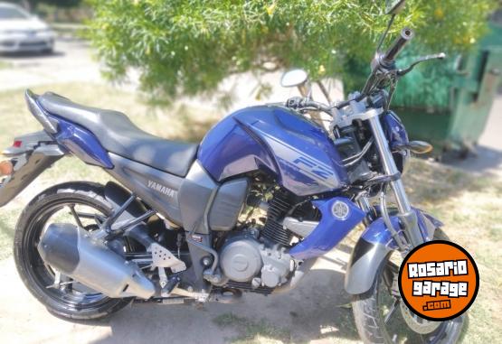 Motos - Yamaha FZ 16 midship 2014 Nafta 40000Km - En Venta