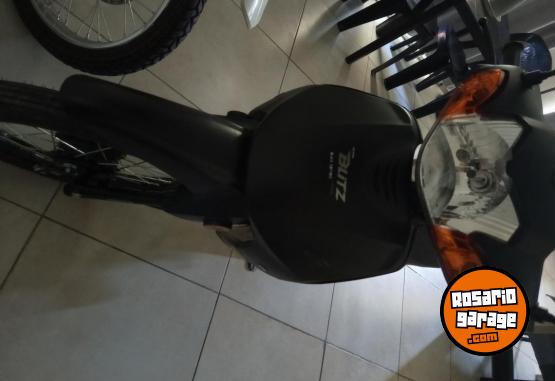 Motos - Motomel BLITZ 2024 Nafta 2500Km - En Venta