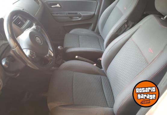 Autos - Volkswagen SURAN CROSS 2014 GNC 200000Km - En Venta