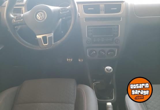 Autos - Volkswagen SURAN CROSS 2014 GNC 200000Km - En Venta