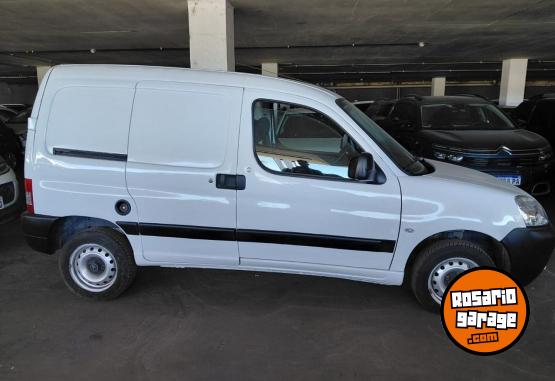 Utilitarios - Citroen BERLINGO FURGON 2023 Nafta 20000Km - En Venta