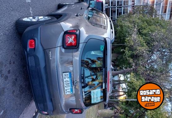 Camionetas - Chrysler Jeep Renegade 2018 Nafta 114000Km - En Venta