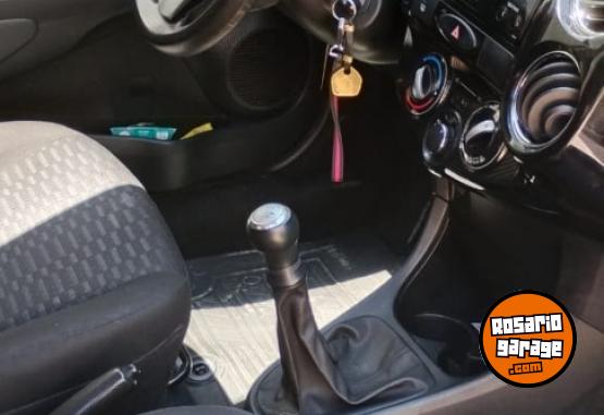 Autos - Toyota Etios 2015 Nafta 200000Km - En Venta