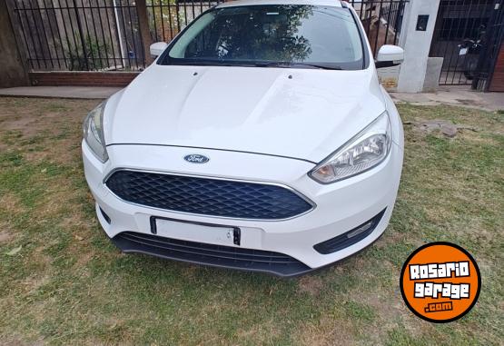 Autos - Ford Focus 2016 Nafta 133000Km - En Venta