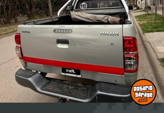 Camionetas - Toyota Hilux Dx 2013 Diesel 242000Km - En Venta