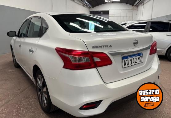 Autos - Nissan Sentra Exclusive CVT 2018 Nafta 120000Km - En Venta