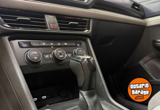 Autos - Volkswagen Taos Comfortline 2021 Nafta 70000Km - En Venta