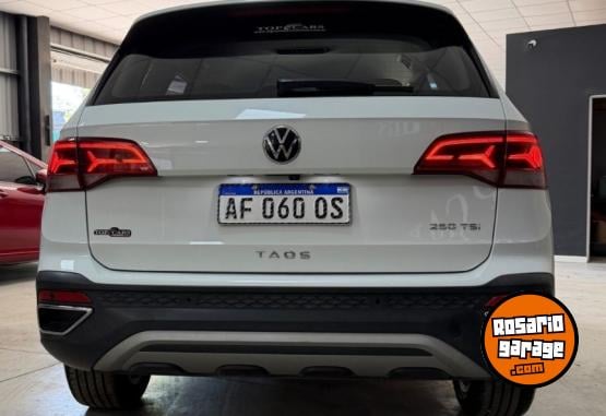 Autos - Volkswagen Taos Comfortline 2021 Nafta 70000Km - En Venta
