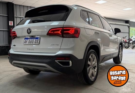 Autos - Volkswagen Taos Comfortline 2021 Nafta 70000Km - En Venta