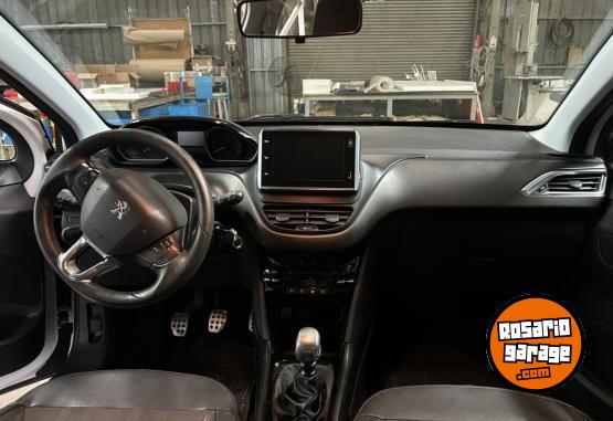 Autos - Peugeot 2008 2018 Nafta 92600Km - En Venta