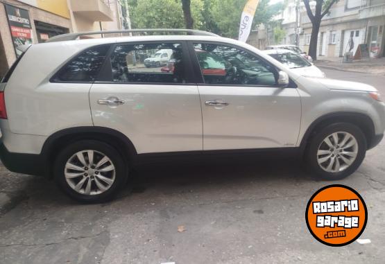 Camionetas - Kia Sorrento ex 2.4l 2011 Nafta 200000Km - En Venta