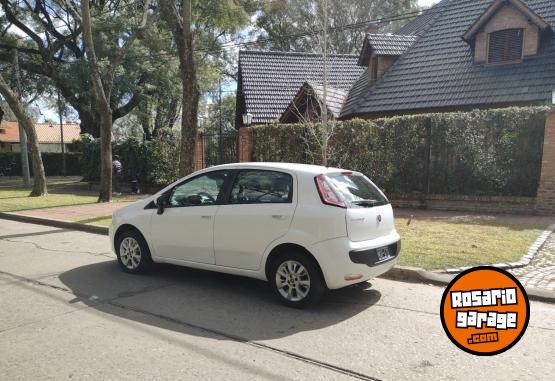 Autos - Fiat Punto Attractive 2013 GNC 130000Km - En Venta