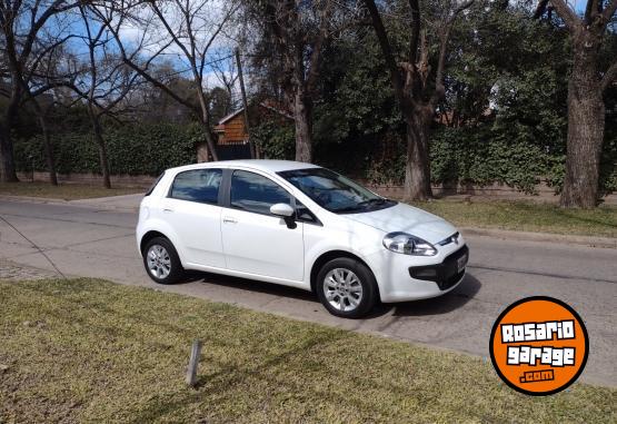 Autos - Fiat Punto Attractive 2013 GNC 130000Km - En Venta