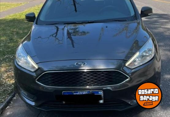 Autos - Ford Focus se 1.6 manual 2018 Nafta 214000Km - En Venta