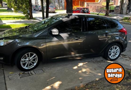 Autos - Ford Focus se 1.6 manual 2018 Nafta 214000Km - En Venta