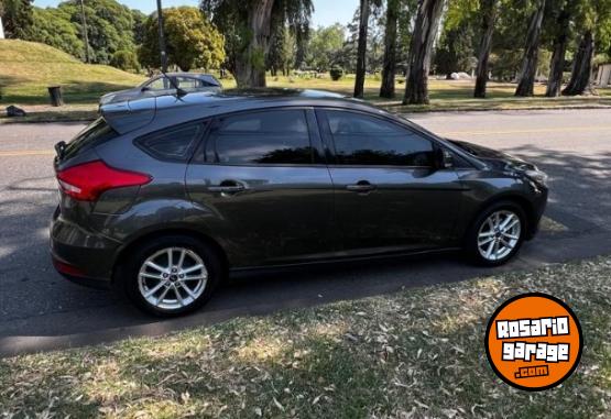 Autos - Ford Focus se 1.6 manual 2018 Nafta 214000Km - En Venta