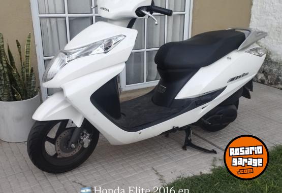 Motos - Honda Elite 2016 Nafta 16927Km - En Venta