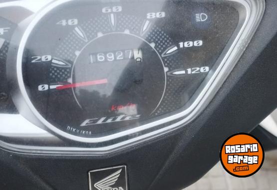Motos - Honda Elite 2016 Nafta 16927Km - En Venta