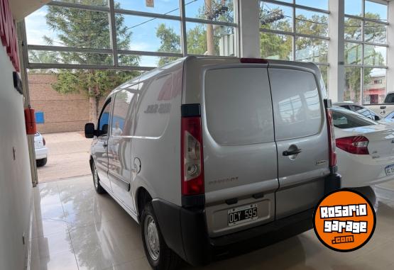 Utilitarios - Peugeot Expert 2014 Diesel 296000Km - En Venta