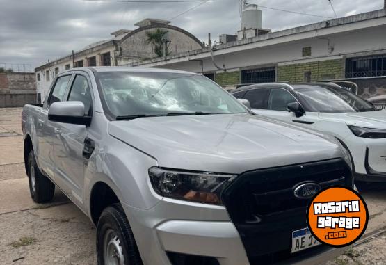Camionetas - Ford Ranger XL 2.5 Línea Nueva 2020 Nafta 122000Km - En Venta