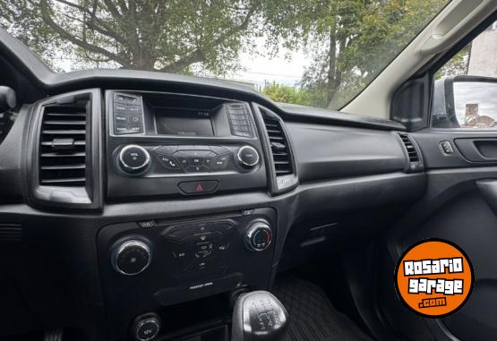 Camionetas - Ford Ranger XL 2.5 Línea Nueva 2020 Nafta 122000Km - En Venta