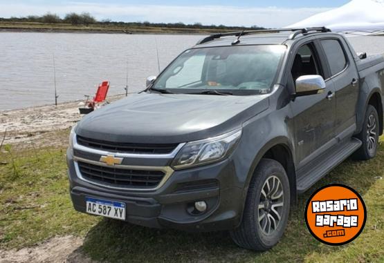 Camionetas - Chevrolet S10 High Country AT 4x4 2018 Diesel 120000Km - En Venta
