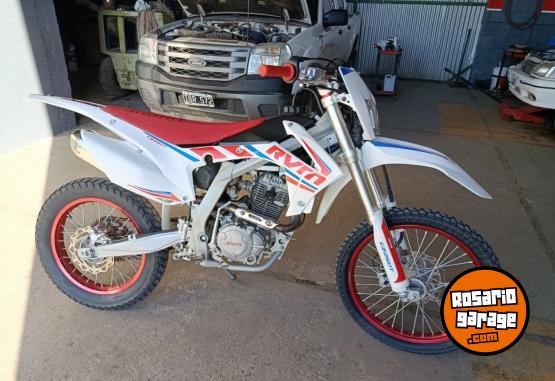 Motos - RVM 250 2024 Nafta 4800Km - En Venta