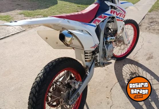 Motos - RVM 250 2024 Nafta 4800Km - En Venta