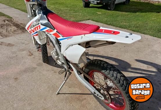 Motos - RVM 250 2024 Nafta 4800Km - En Venta