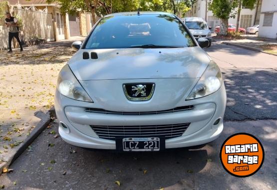 Autos - Peugeot 207 2012 GNC 152000Km - En Venta