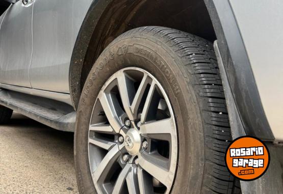 Camionetas - Toyota SW4 SRX 2.8 TDI 6 A/T 7A 2016 Diesel 121000Km - En Venta