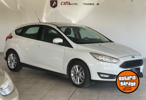 Autos - Ford Focus SE línea 2016 2015 Nafta 98000Km - En Venta