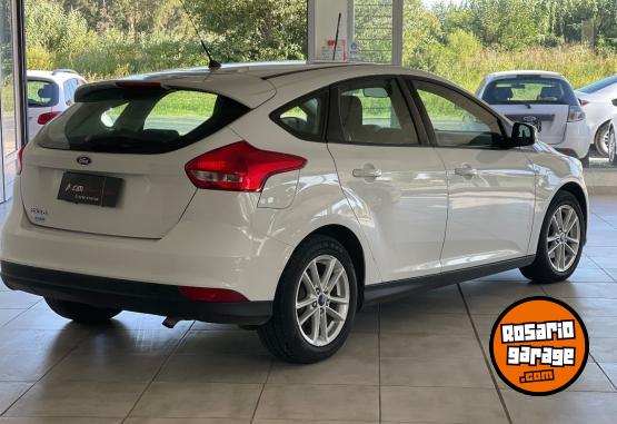 Autos - Ford Focus SE línea 2016 2015 Nafta 98000Km - En Venta