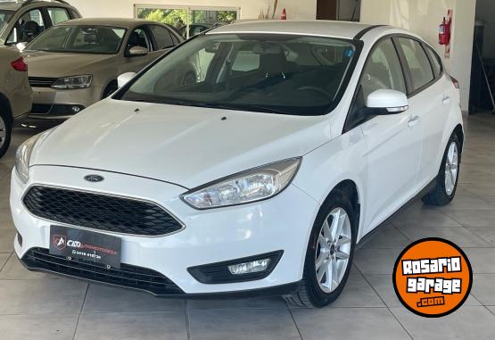 Autos - Ford Focus SE línea 2016 2015 Nafta 98000Km - En Venta
