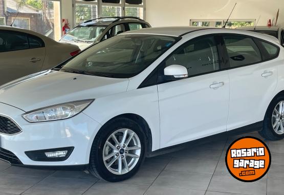 Autos - Ford Focus SE línea 2016 2015 Nafta 98000Km - En Venta