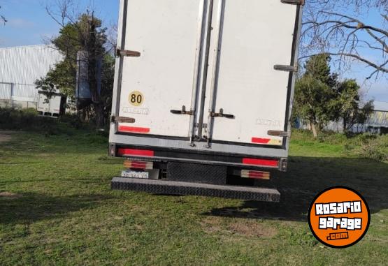 Camiones y Gr�as - Vendo Ford Cargo 1519. A�o 2018 - En Venta