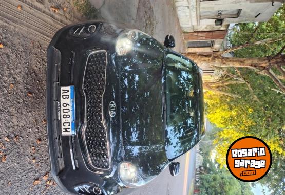 Camionetas - Kia Sportage 2017 Nafta 130000Km - En Venta