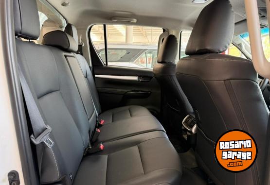Camionetas - Toyota Hilux SRX 4x4 2026 Diesel 0Km - En Venta