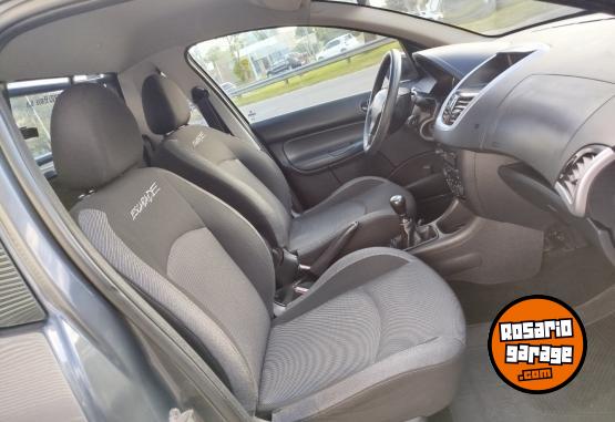 Utilitarios - Peugeot HOGGAR 2014 Nafta 150000Km - En Venta