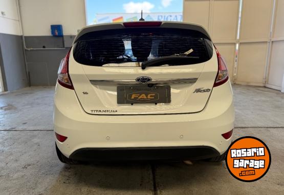 Autos - Ford FIESTA 1.6 TITANIUM 2016 Nafta 121000Km - En Venta