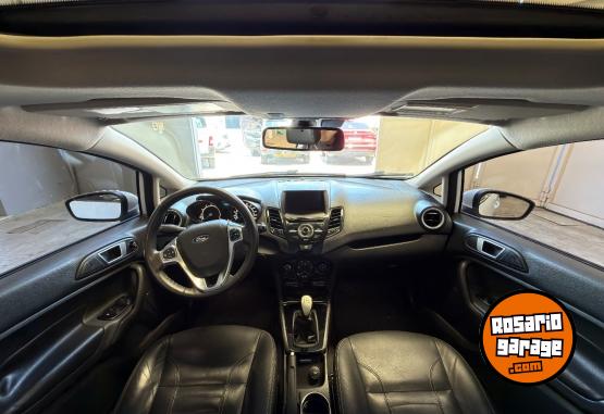 Autos - Ford FIESTA 1.6 TITANIUM 2016 Nafta 121000Km - En Venta