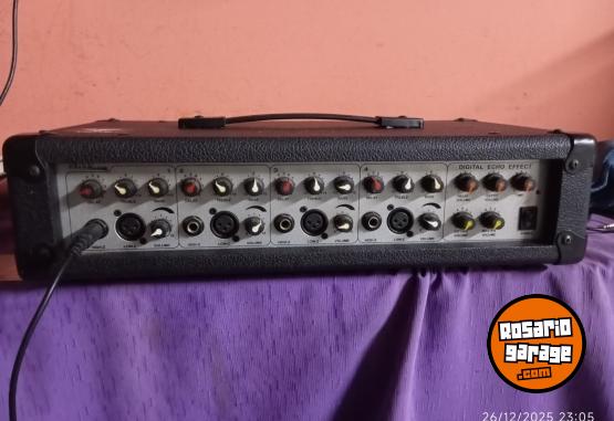 Electr�nica - Consola potenciada de 8ohms skp de 4 canales - En Venta